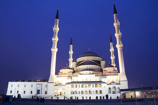 دعاء لمن بنى مسجد