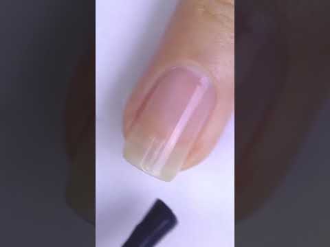 Simple Nail Art Design هي طريقة رائعة وبسيطة لإنشاء طلاء أظافر خاص بك كالمحترفين 