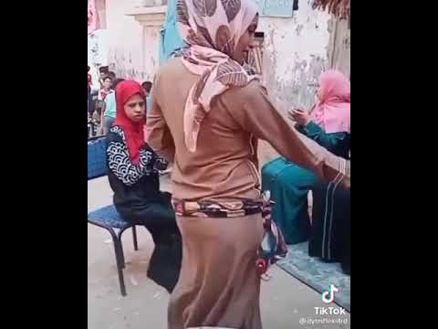 رقص شرقي في الشارع نار ودلع مصريه 