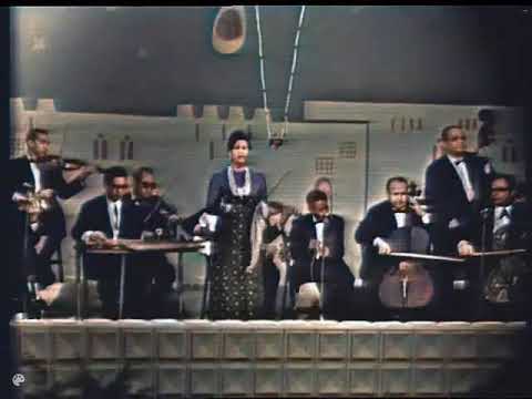 Umm Kulthum El Qalb Yaashaq 1971 Colorized Concert ام كلثوم القلب يعشق 1971 حفلة ملونة 