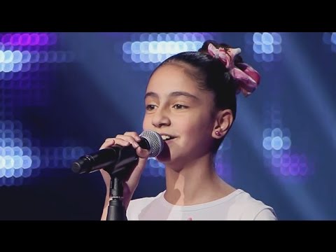 جنين خراط على بابي واقف قمرين مسرح الصوت فقط MBCTheVoiceKids 