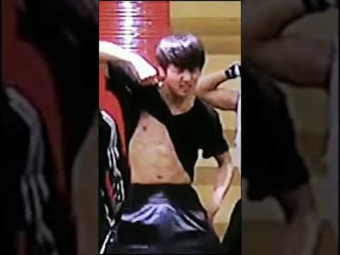 BTS Abs في عصر لا مزيد من الأحلام 