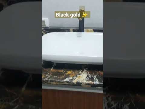 يعتبر الرخام الأسود الذهبي Black Gold من أجمل أنواع الرخام الإيطالي 