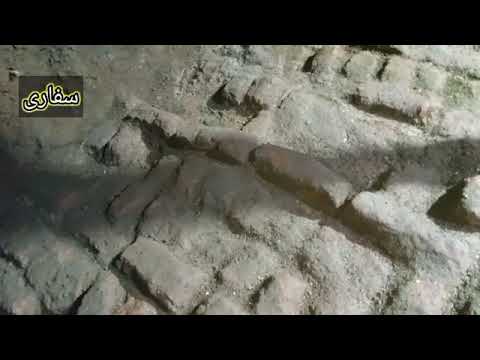 مقابر فرعونية في الارض الطينية الطوب الاحمر الشقف وشرح الاتجاهات 