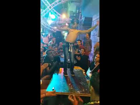 أصغر الشبل هدى مصالحة ترقص في مهرجان الشواحة. من الصعب جدًا الرقص على أي شخص يرقص 2018. 