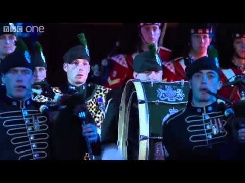 إستعراض فرقة جوق الموسيقى العسكرية اسكتلندا 